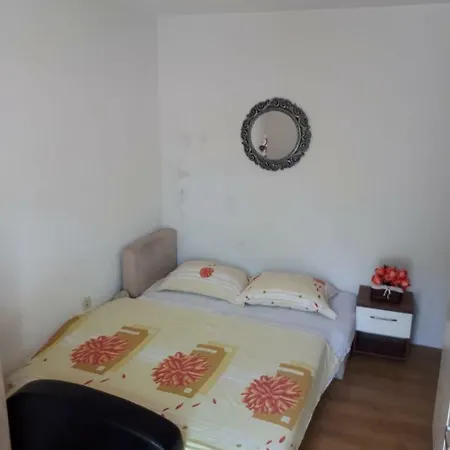 Ivana Apartment *